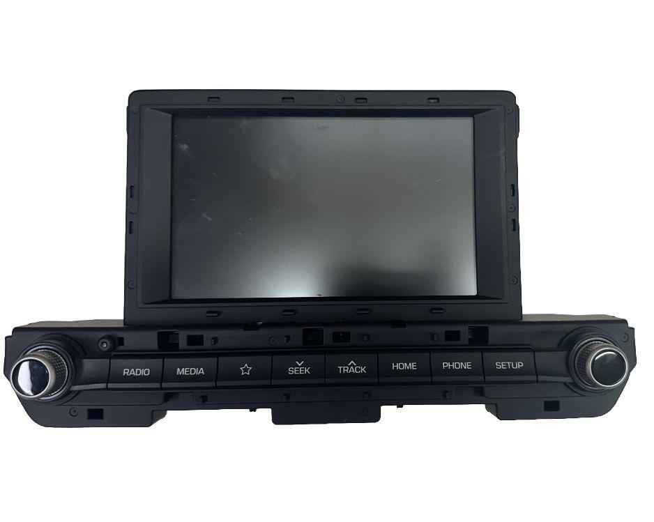 19 20 HYUNDAI ELANTRA SED US RADIO RECEIVER & DISPLAY SCREEN OEM 96160F2UC0SSH