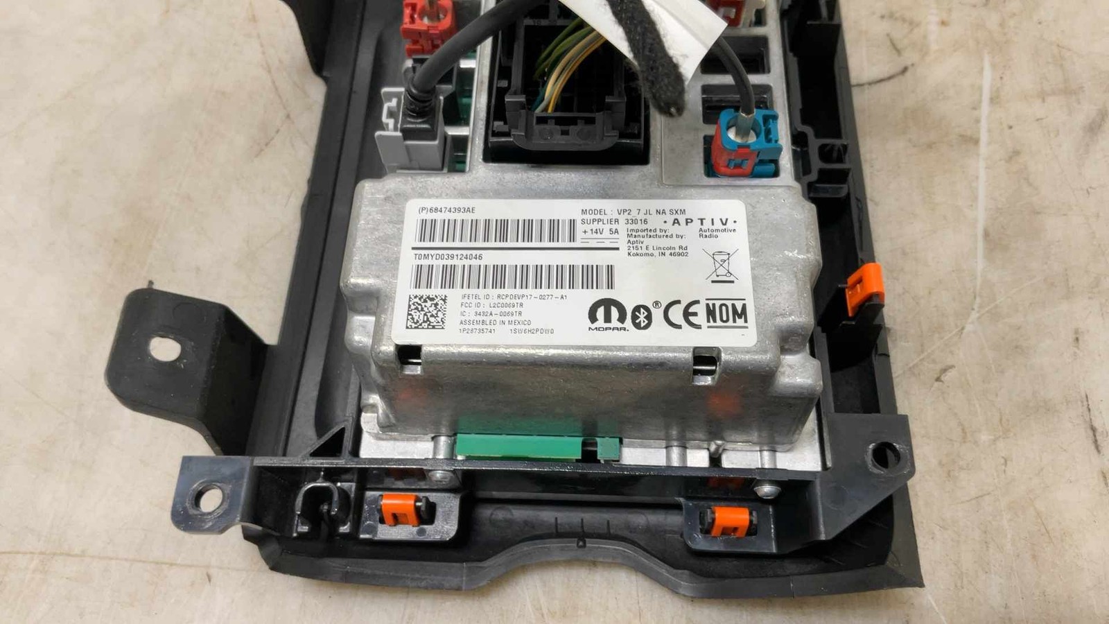 Jeep JL Wrangler OEM 7 in Touchscreen Radio Receiver 68474393AE 2021 124941