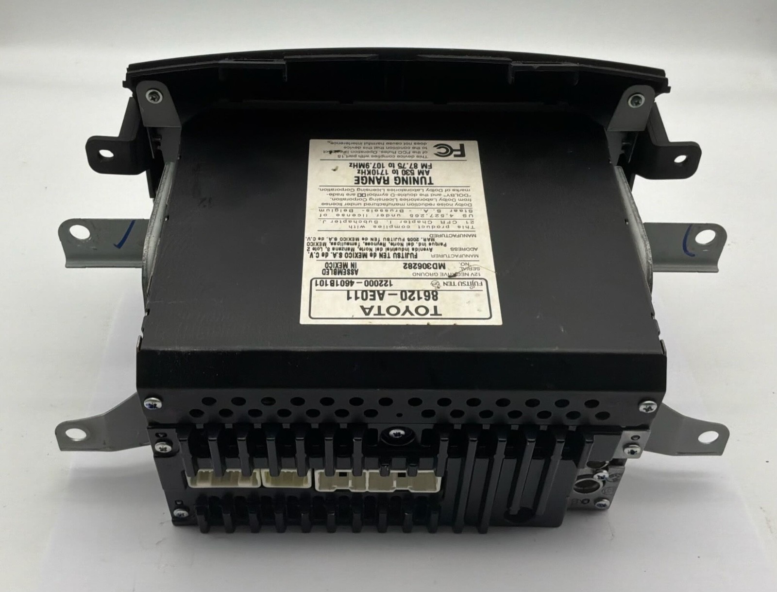 OEM 04-10 Toyota Sienna LE AM FM Radio Receiver WMA MP3 CD Single Disc Player