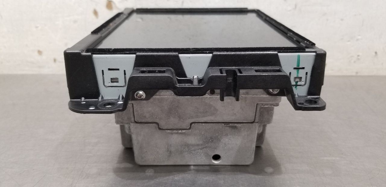 16 DODGE RAM 1500 BIG HORN RADIO AUDIO DISPLAY 8.4″ SCREEN