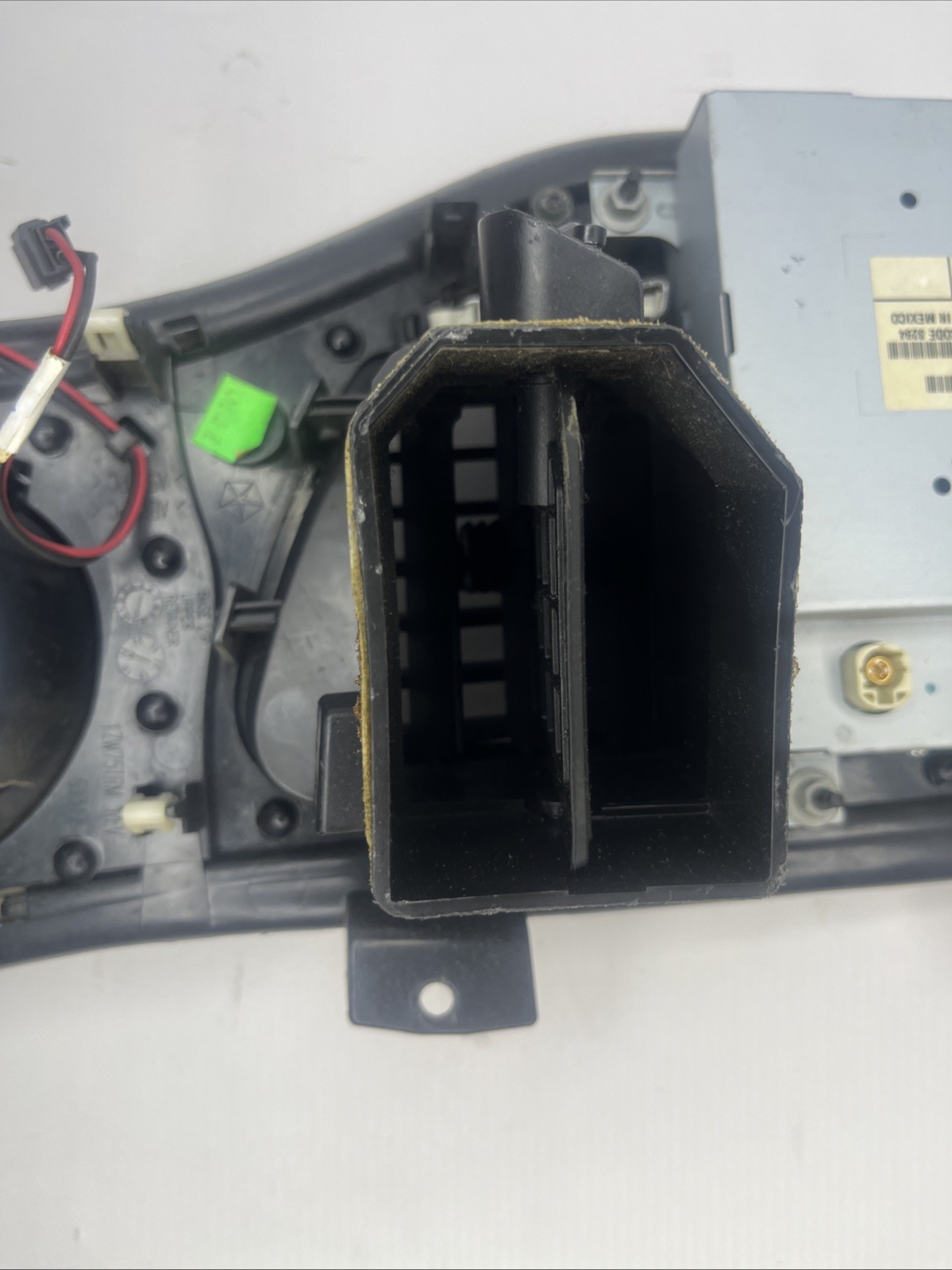 2013-2016 Dodge Dart 8.4” Uconnect Radio Display Screen 05091143AE OEM