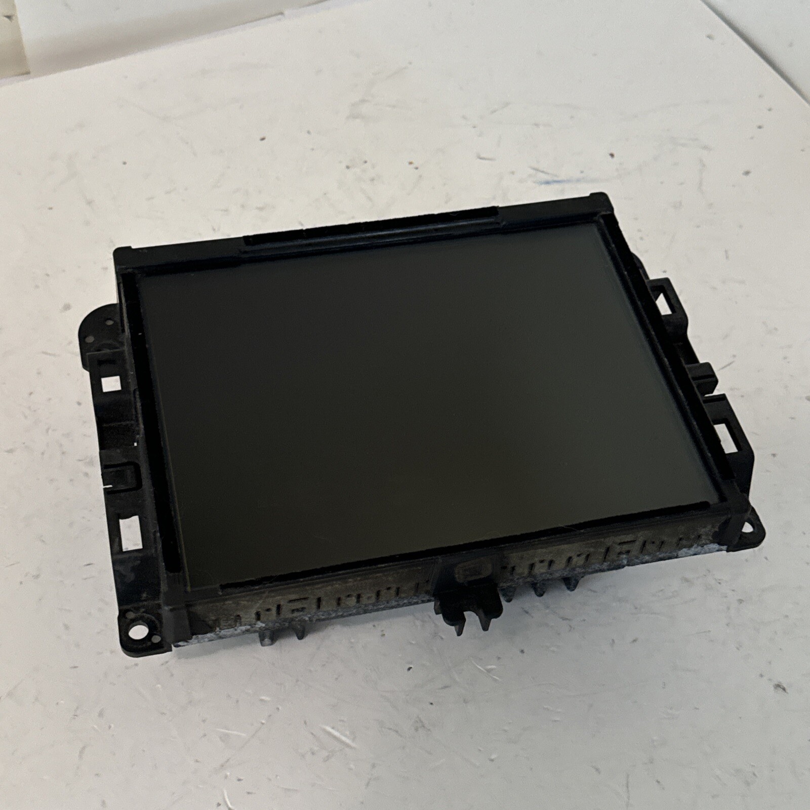 2017 DODGE RAM 1500 RADIO AM FM DISPLAY AND RECEIVER OEM 68270663AD