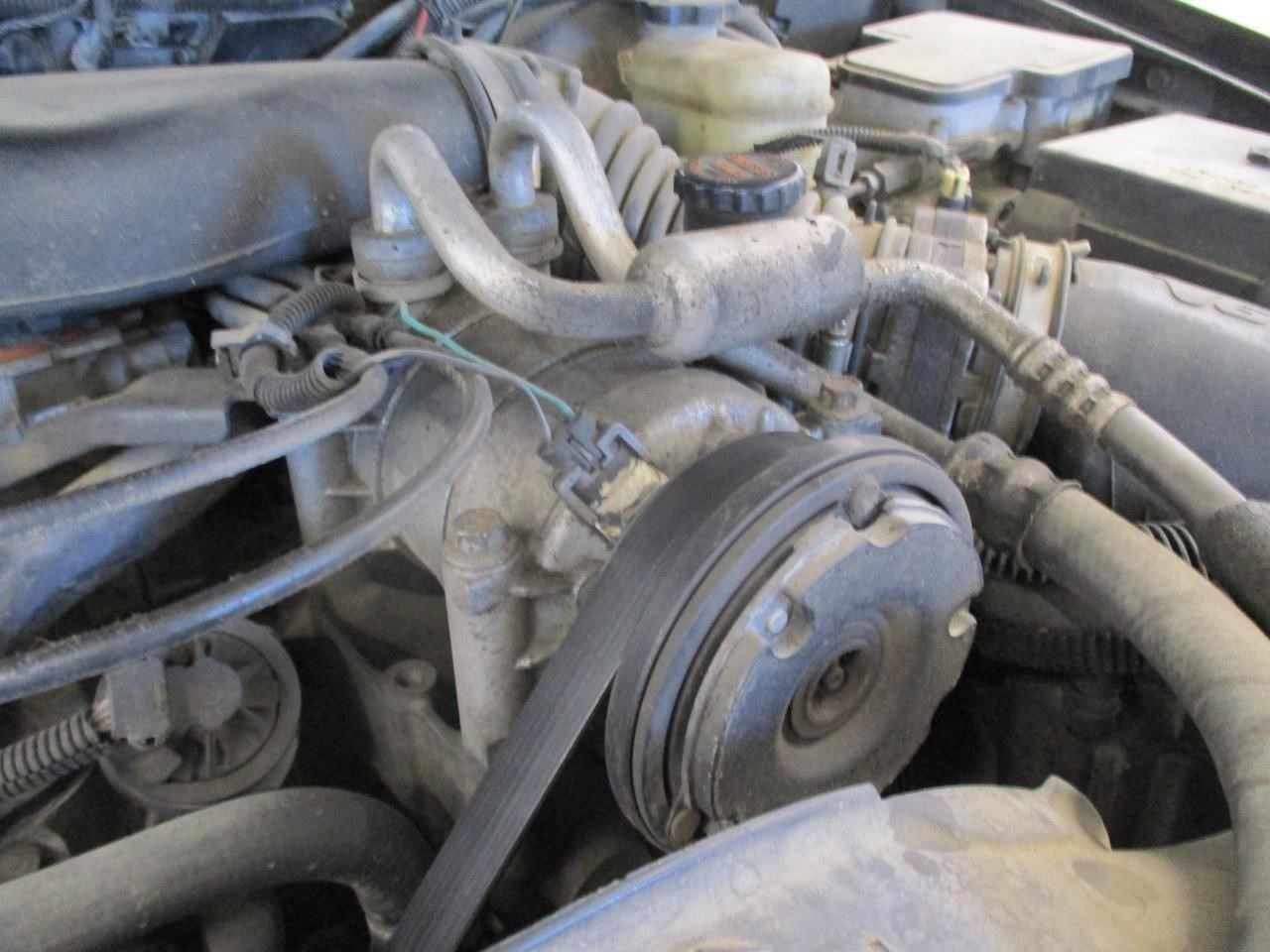 Audio Equipment Radio UN0 Opt UQ3 Fits 98-02 BLAZER S10/JIMMY S15 1943829