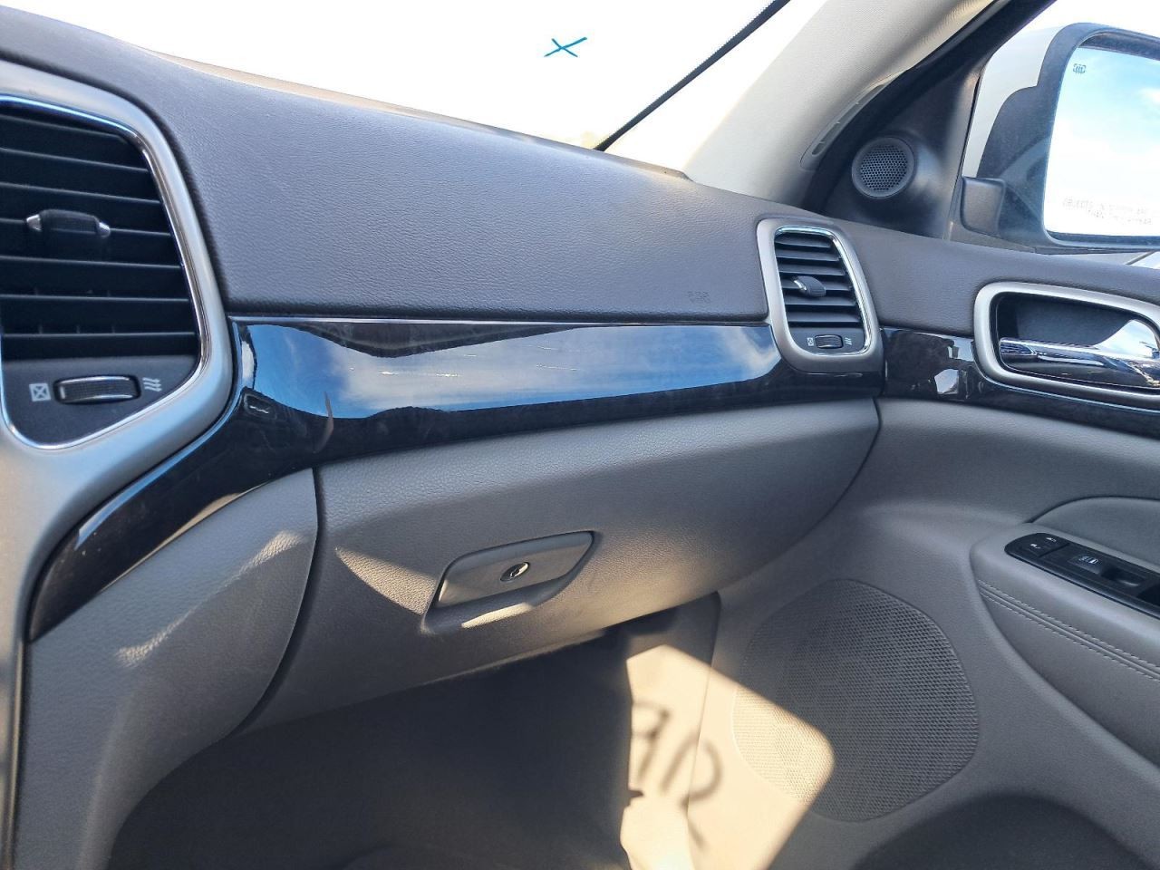 Audio Equipment Radio Receiver Face Plate ID Rhb Fits 12 GRAND CHEROKEE 4895936