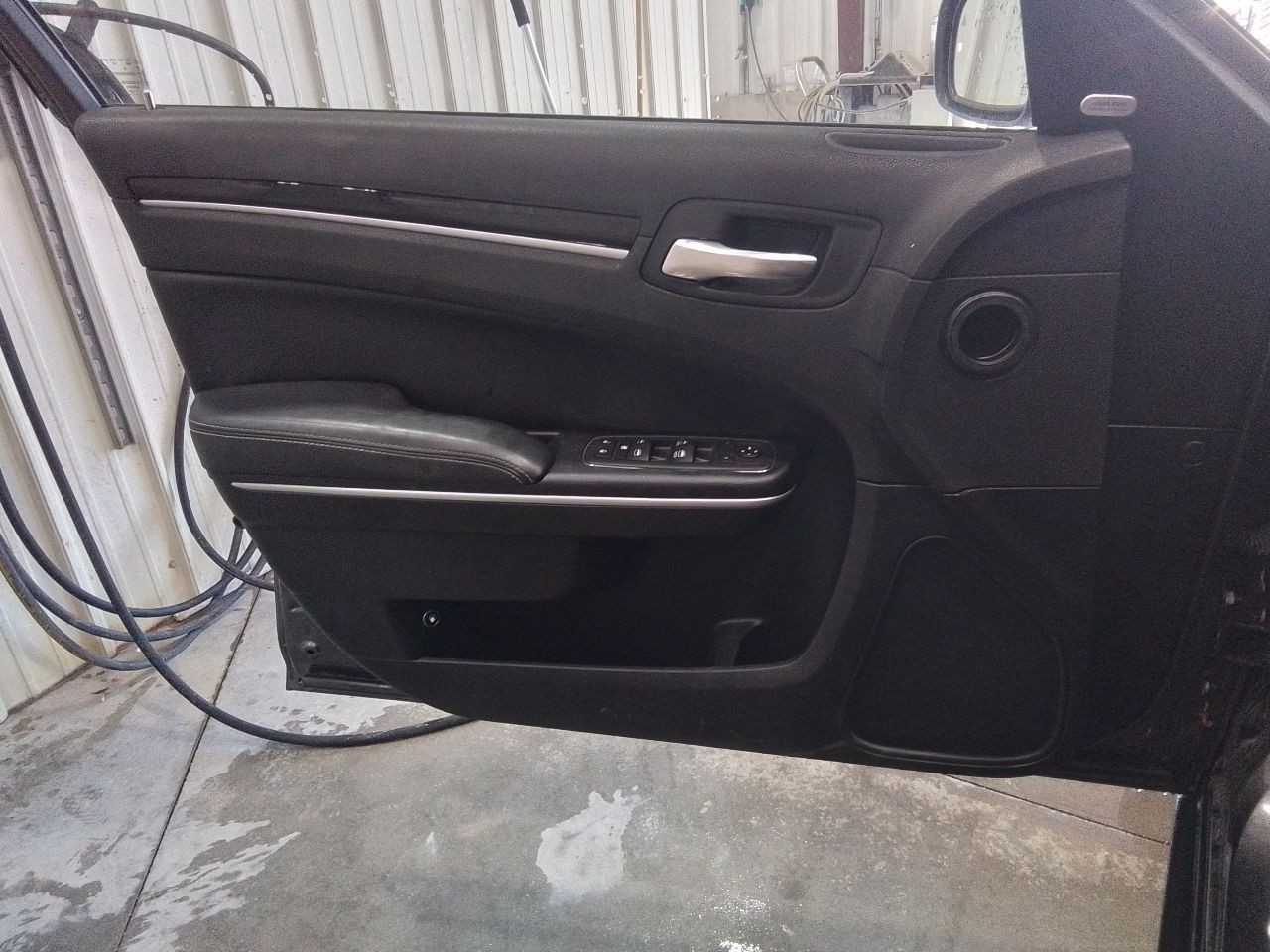 2021-2022 Chrysler 300 Radio 8.4″ Touchscreen Display and Receiver