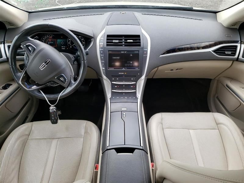 MKZ 2016 Camera/Projector 671422
