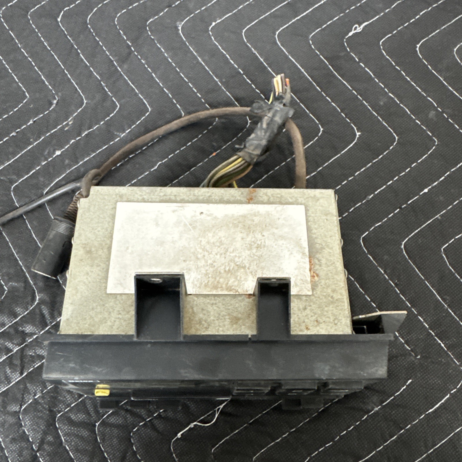 DELCO AM FM Tuner For Top Kick Kodak 95-2002 Fit CK 16250625 OEM