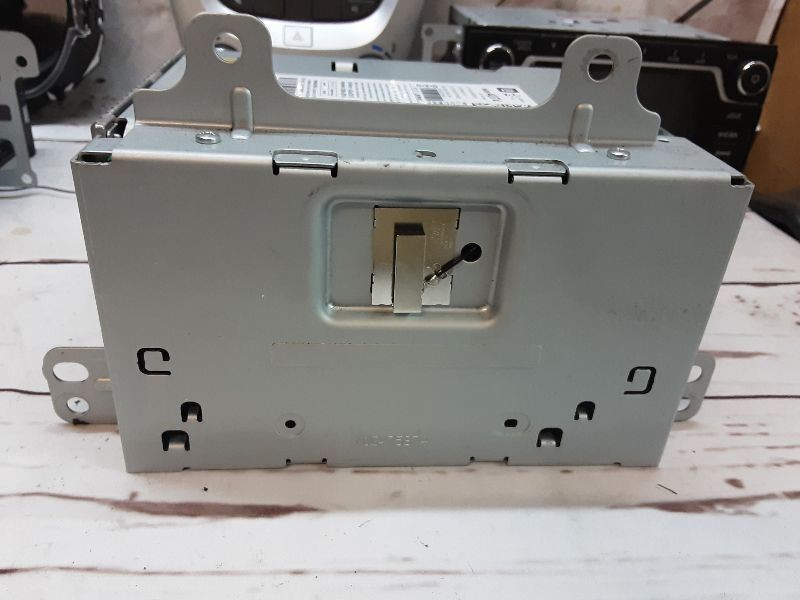 Audio Equipment Radio Receiver AM-FM-MP3-USB Opt Ufu Fits 16-17 EQUINOX 799313