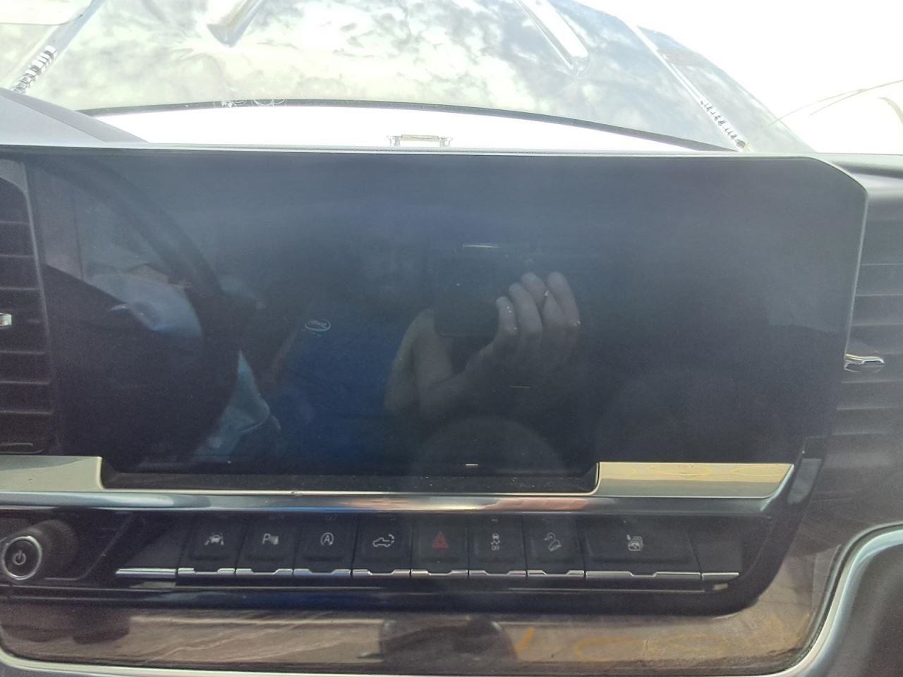 Audio Equipment Radio Control Panel Fits 23-26 SILVERADO 1500 PICKUP 4335581