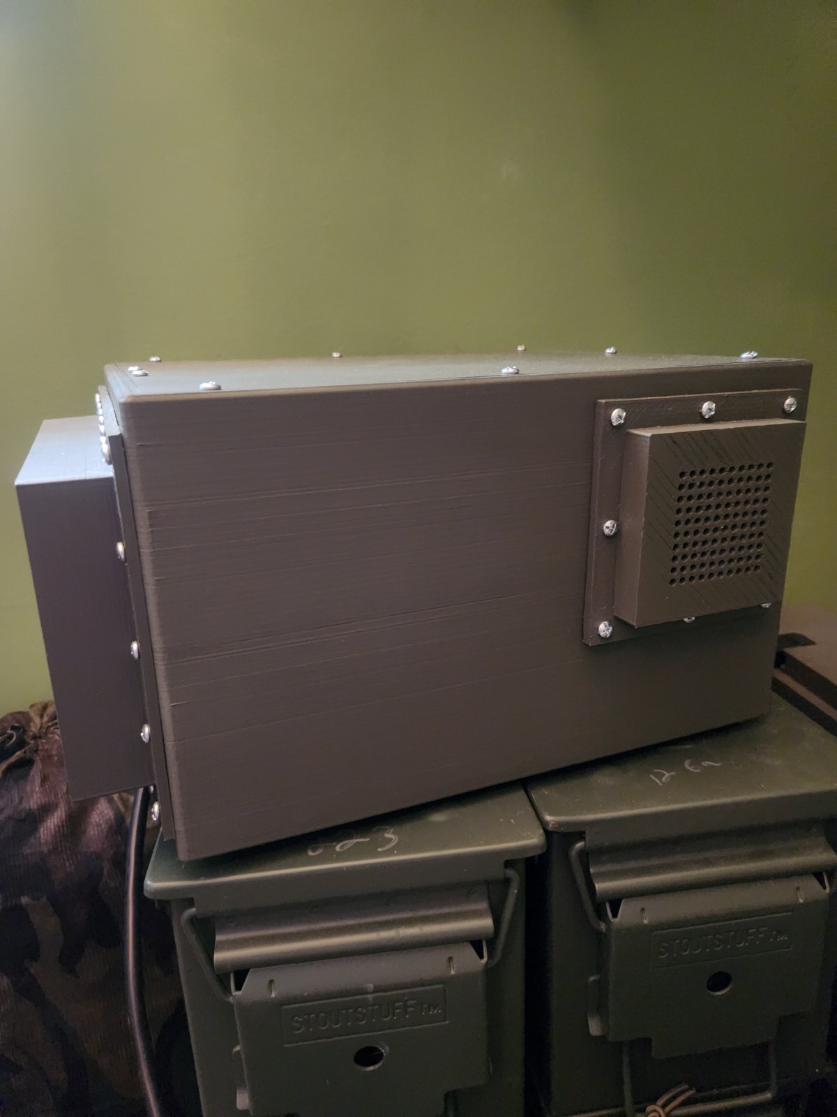 MPIS-400 Infotainment System for HMMWV / 24V Military Vehicles. All In One Unit
