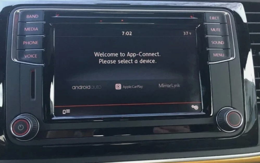 VW Amarok discovery midSTD2PQ+/NAV car multimedia player sat nav,DAB,BT,carplay
