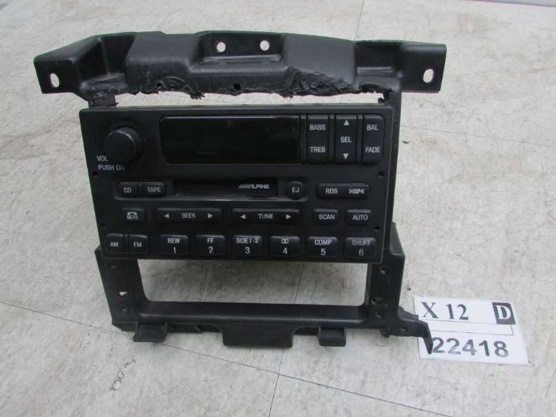 2000 2001 2002 NAVIGATOR AUDIO AM FM Radio Stereo Cassette Player Display Unit