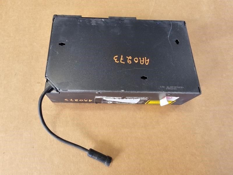 USED 01 XK8 TRUNK MOUNTED CD CHANGER AS SHOWN SHIPPED
