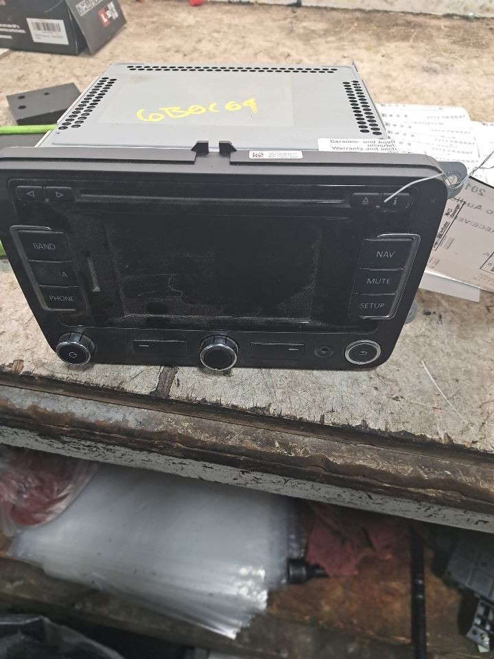 2014 Passat Stereo Radio Genuine Oem Part,Radio/Receiver Sku#4382178