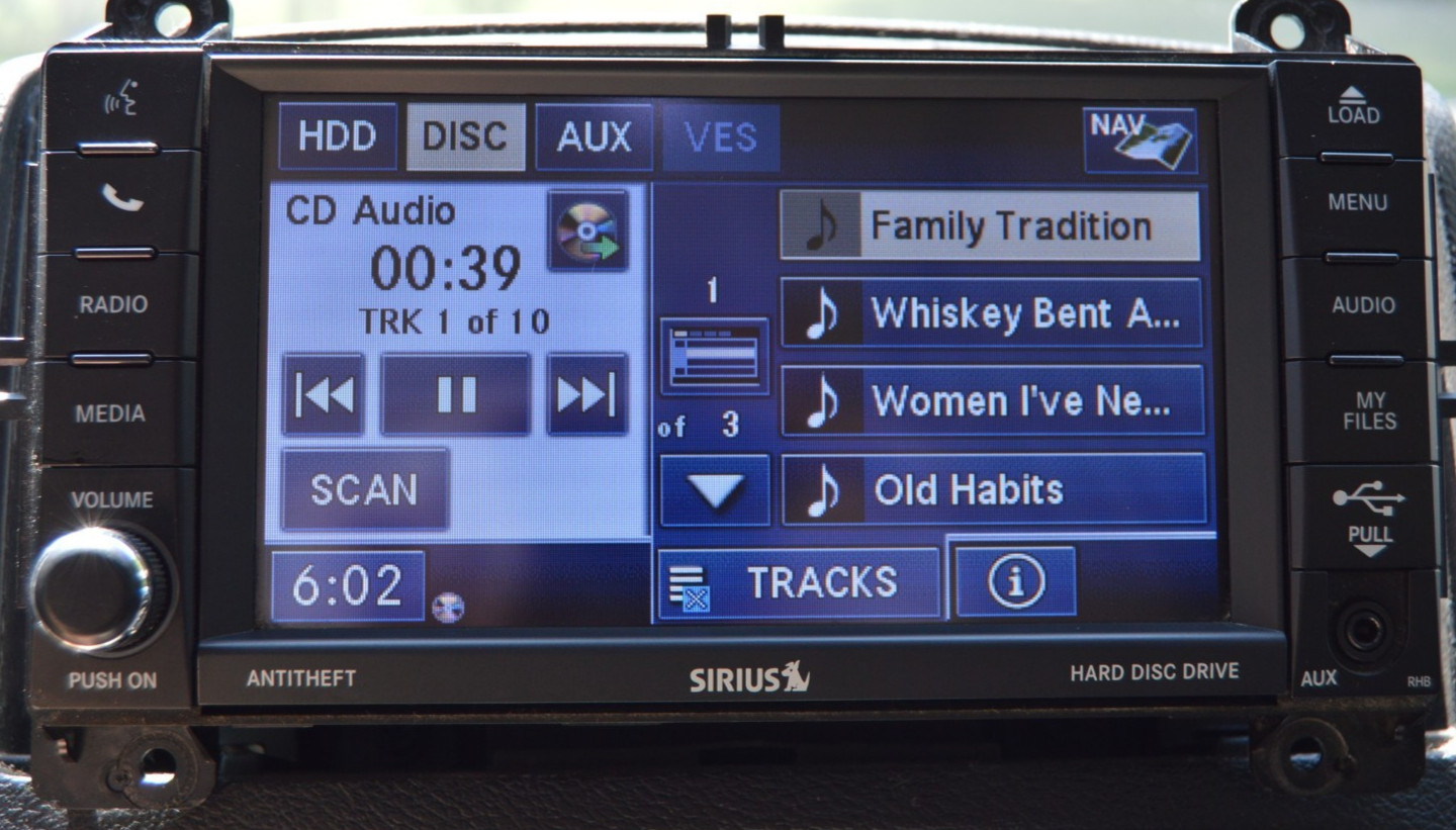 11 12 13 Dodge Durango MyGig RHB Navigation CD Player Radio Stereo P05091192AB