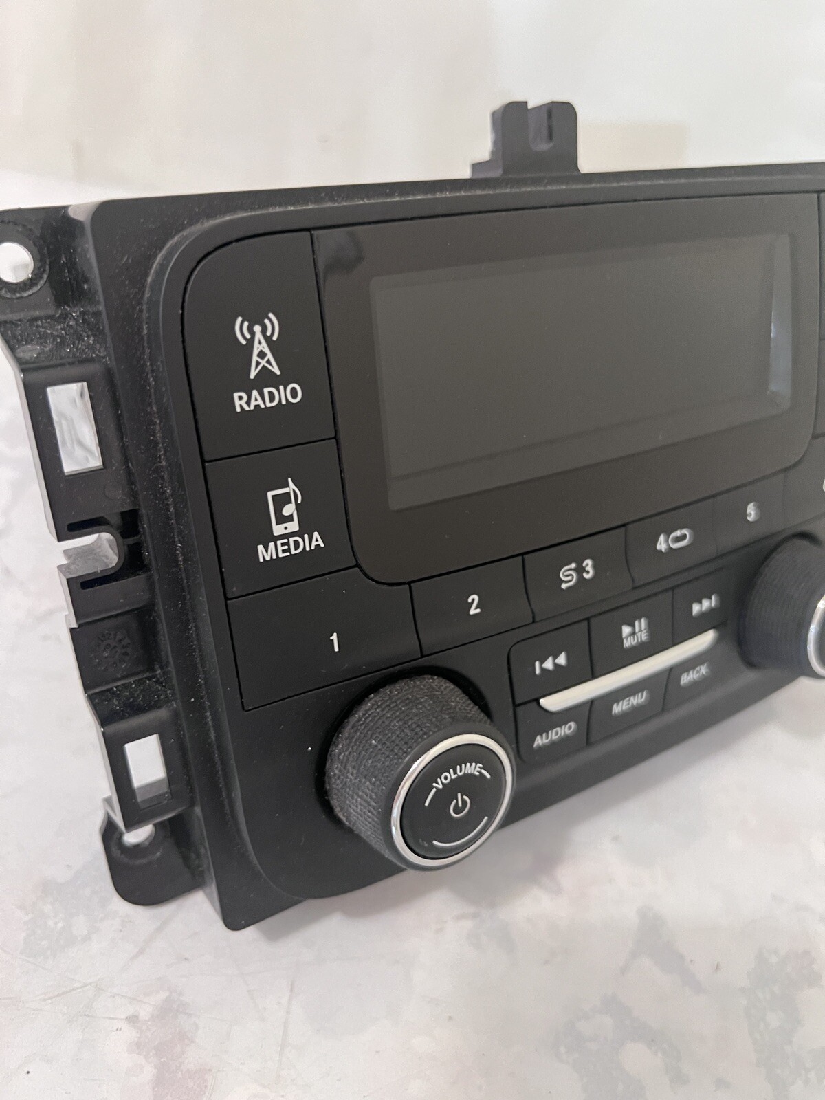2016 Dodge Ram 1500 AM FM Radio CD Player Receiver OEM P68245816AE