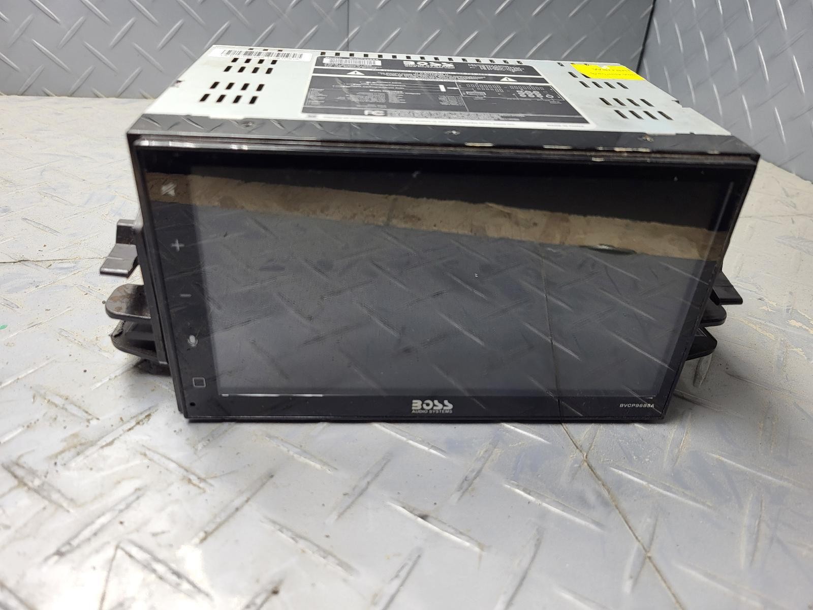 1999-2002 GM Sierra/Silverado 2500 Aftermarket Boss Head Unit opt UM7