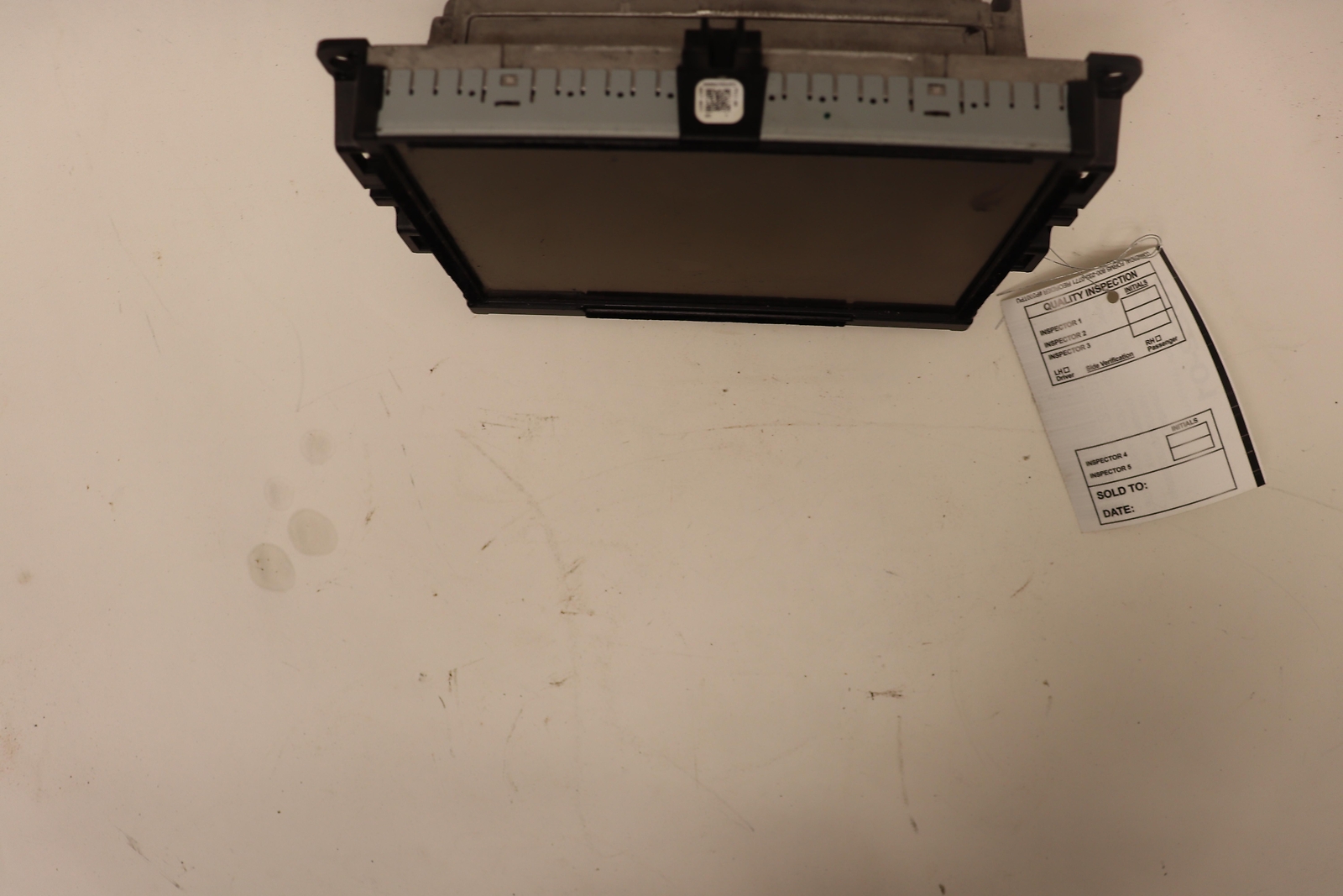 2016 DODGE RAM 3500 AM FM CD PLAYER RADIO RECEIVER DISPLAY 8.4″ SCREEN OEM