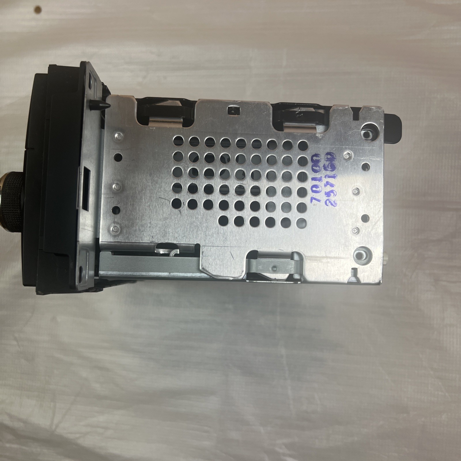 CHRYSLER DODGE JEEP AM FM Radio Stereo MP3 CD Player Sirius OEM