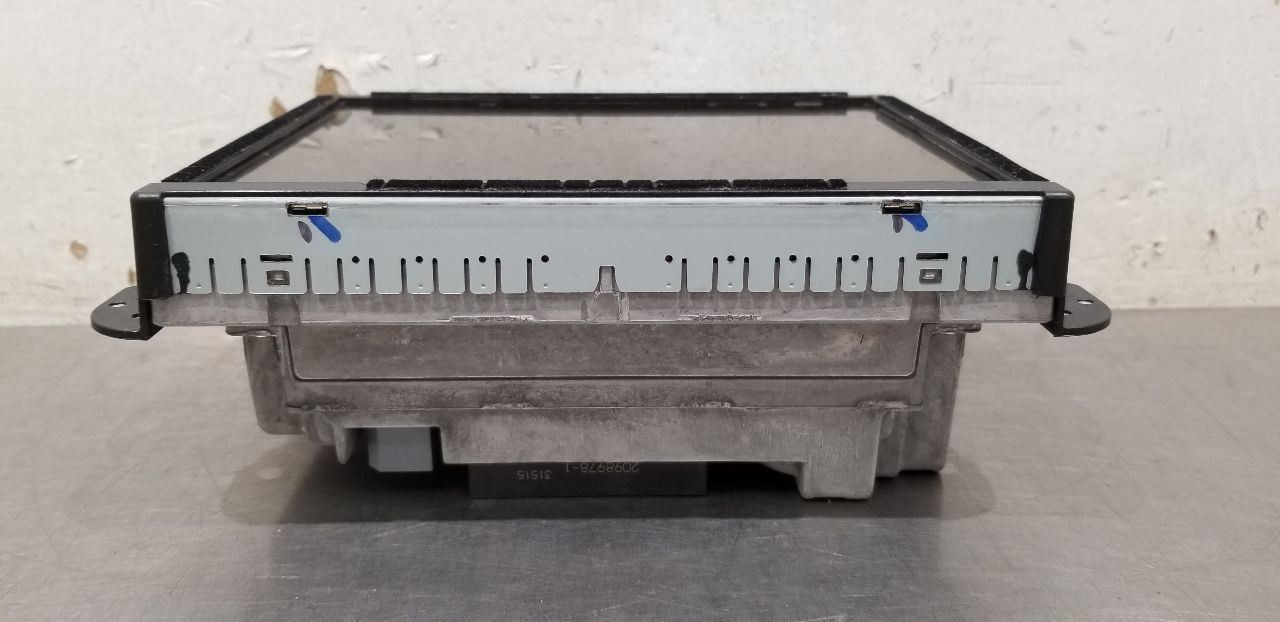 16 DODGE RAM 1500 BIG HORN RADIO AUDIO DISPLAY 8.4″ SCREEN