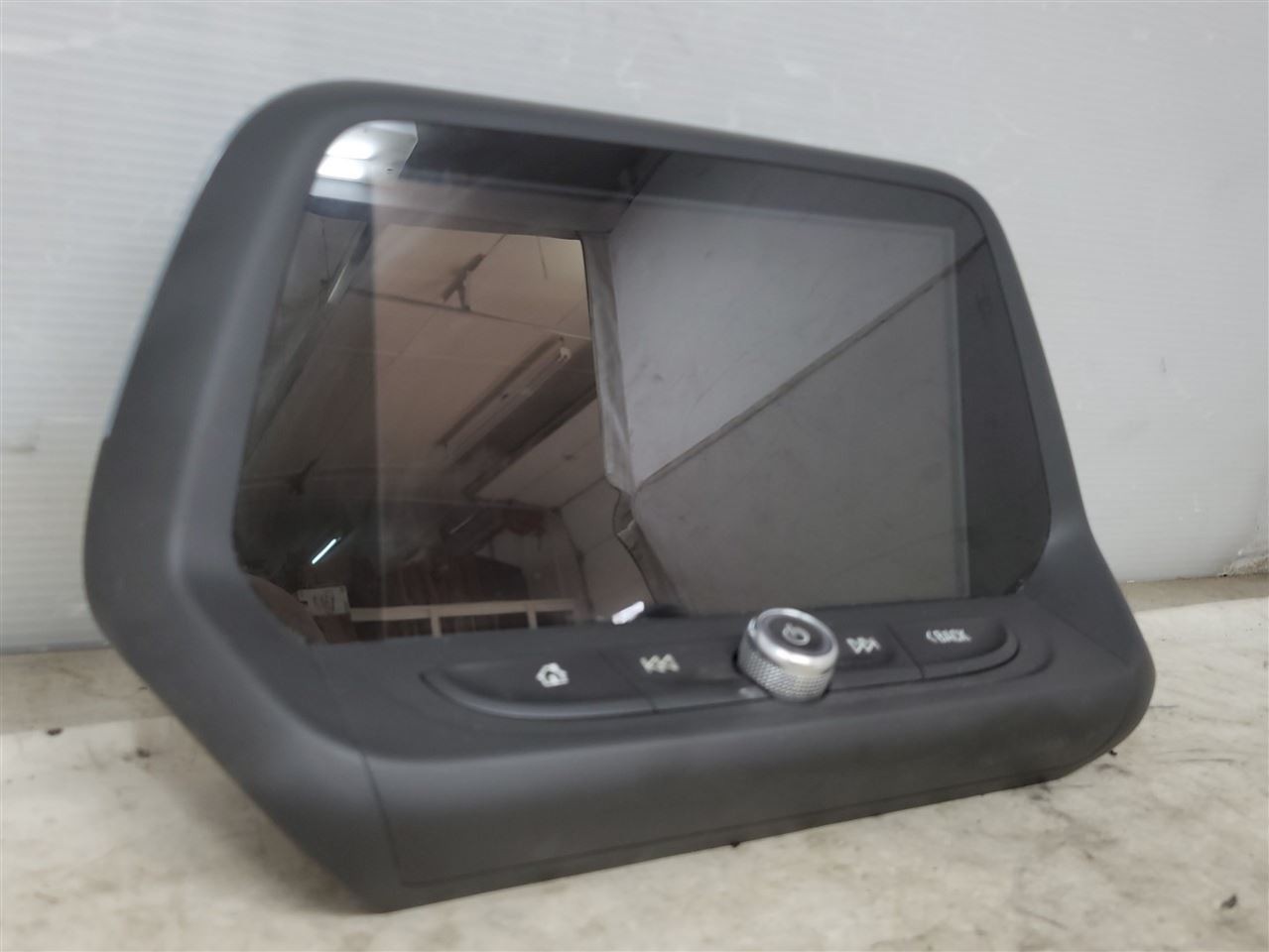 2016 CAMARO SS 8.0 RADIO DISPLAY SCREEN AMBIENT LIGHT STRIP 84015998