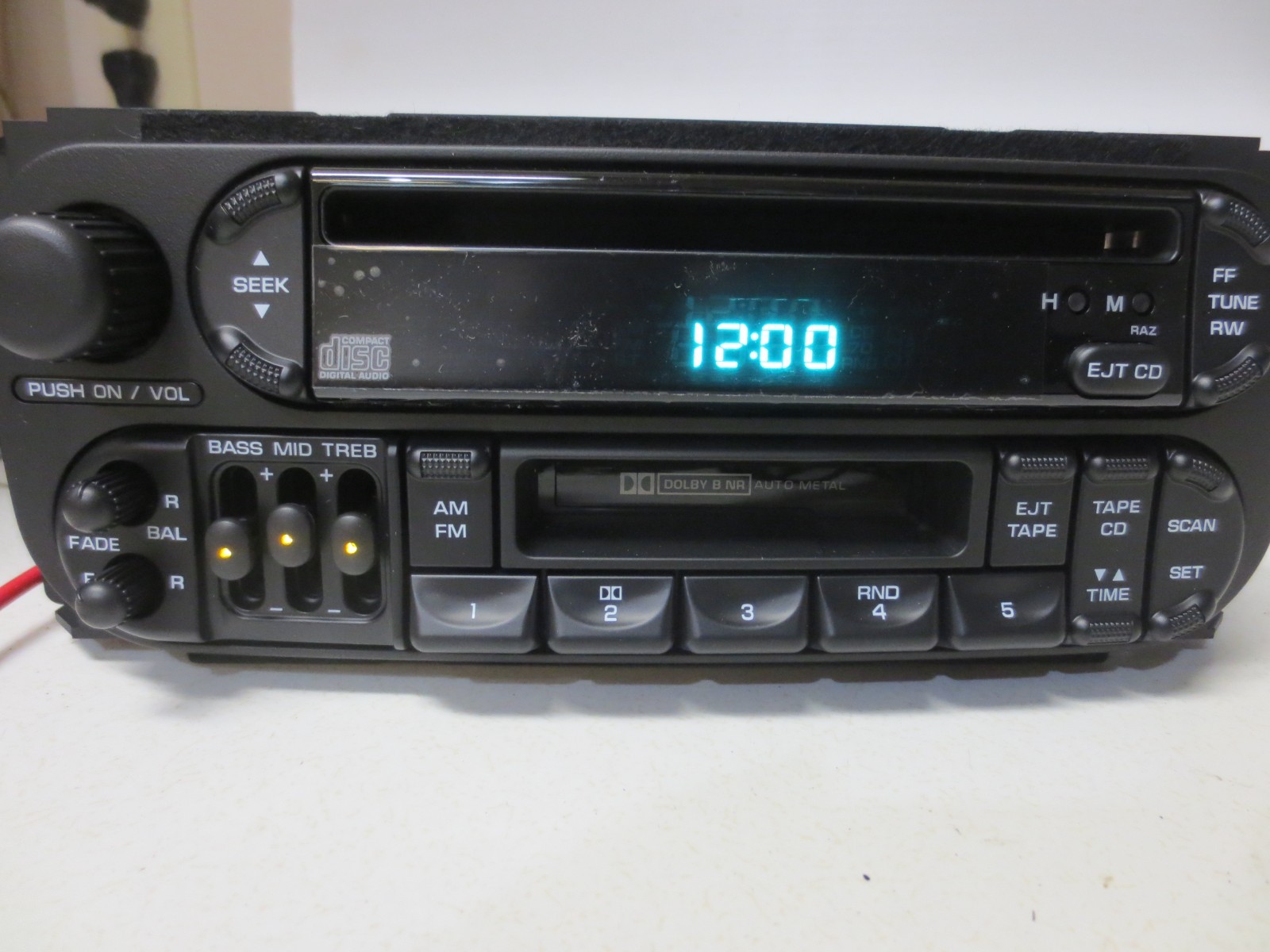 NEW OEM DODGE JEEP CHRYSLER AM FM Radio Cassette CD Player P04858540AH 4858540