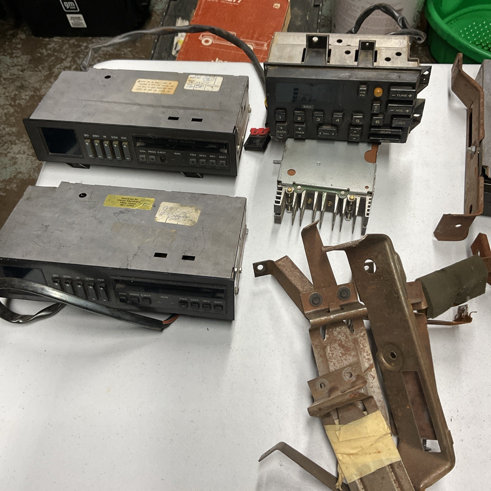 1988-1994 Chevrolet GMC Radio Lot For Parts Unknown Condition