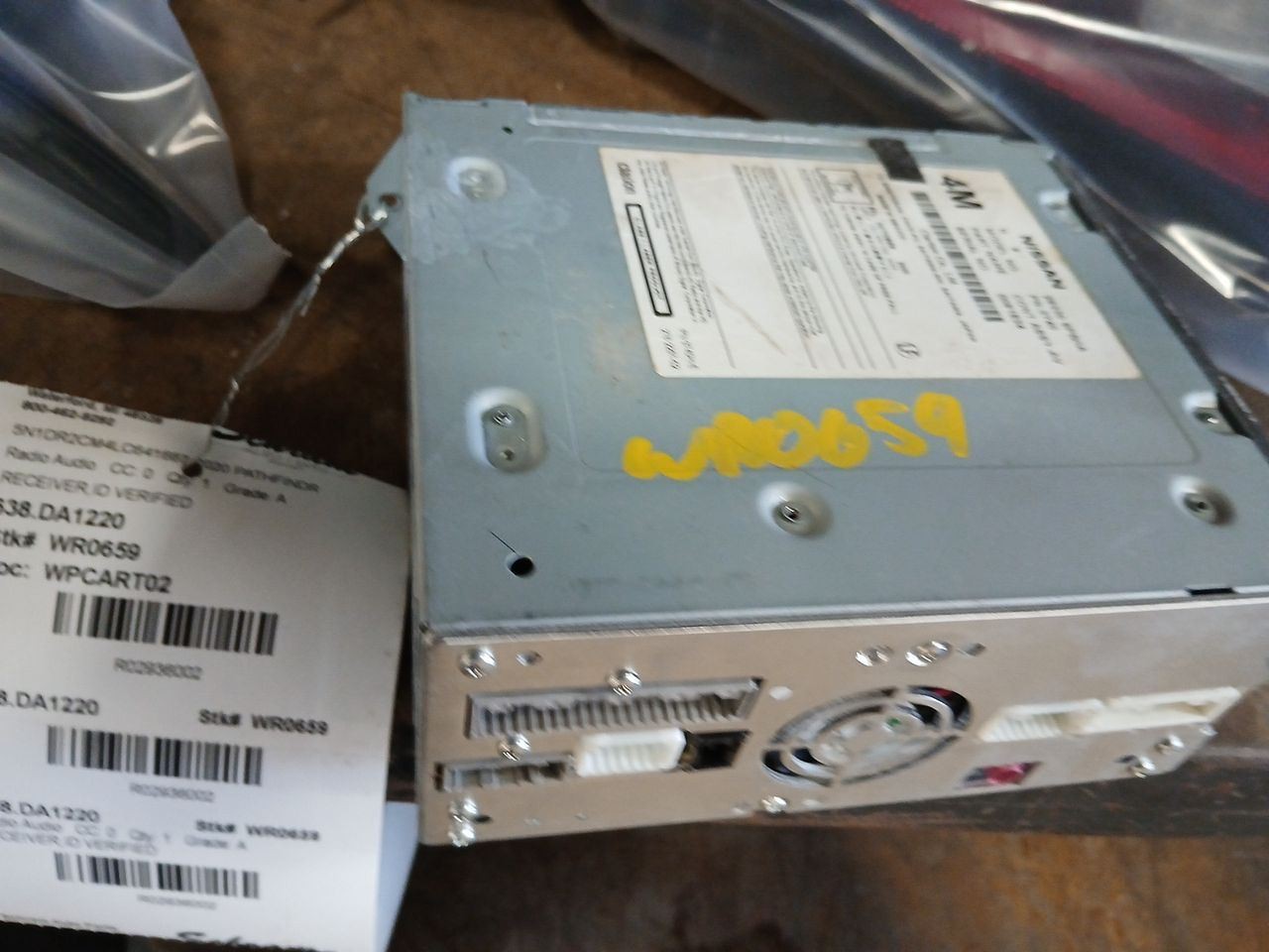 PATHFINDER 2020 Audio Equipment Radio Receiver 2936002
