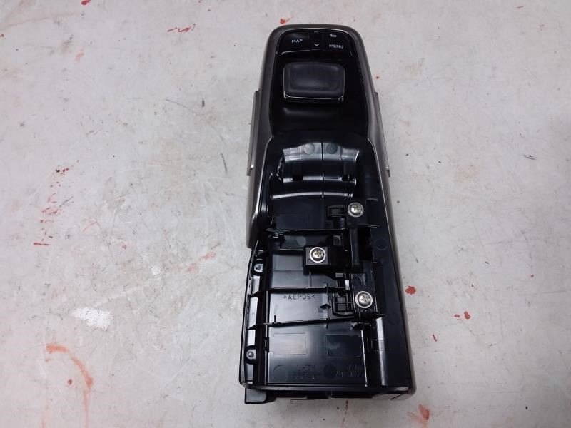 LEXUS RX350 A/V Controller OEM ID 8478048182 w/o Hand Rest