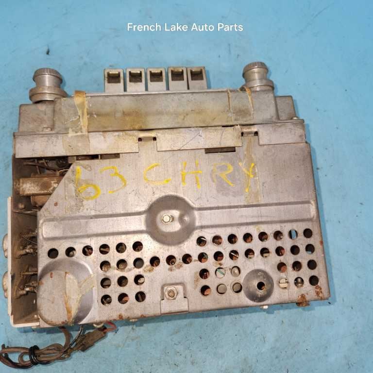 UNTESTED AM Radio MODEL 343 Fits 1963 CHRYSLER NEW YORKER 1240873