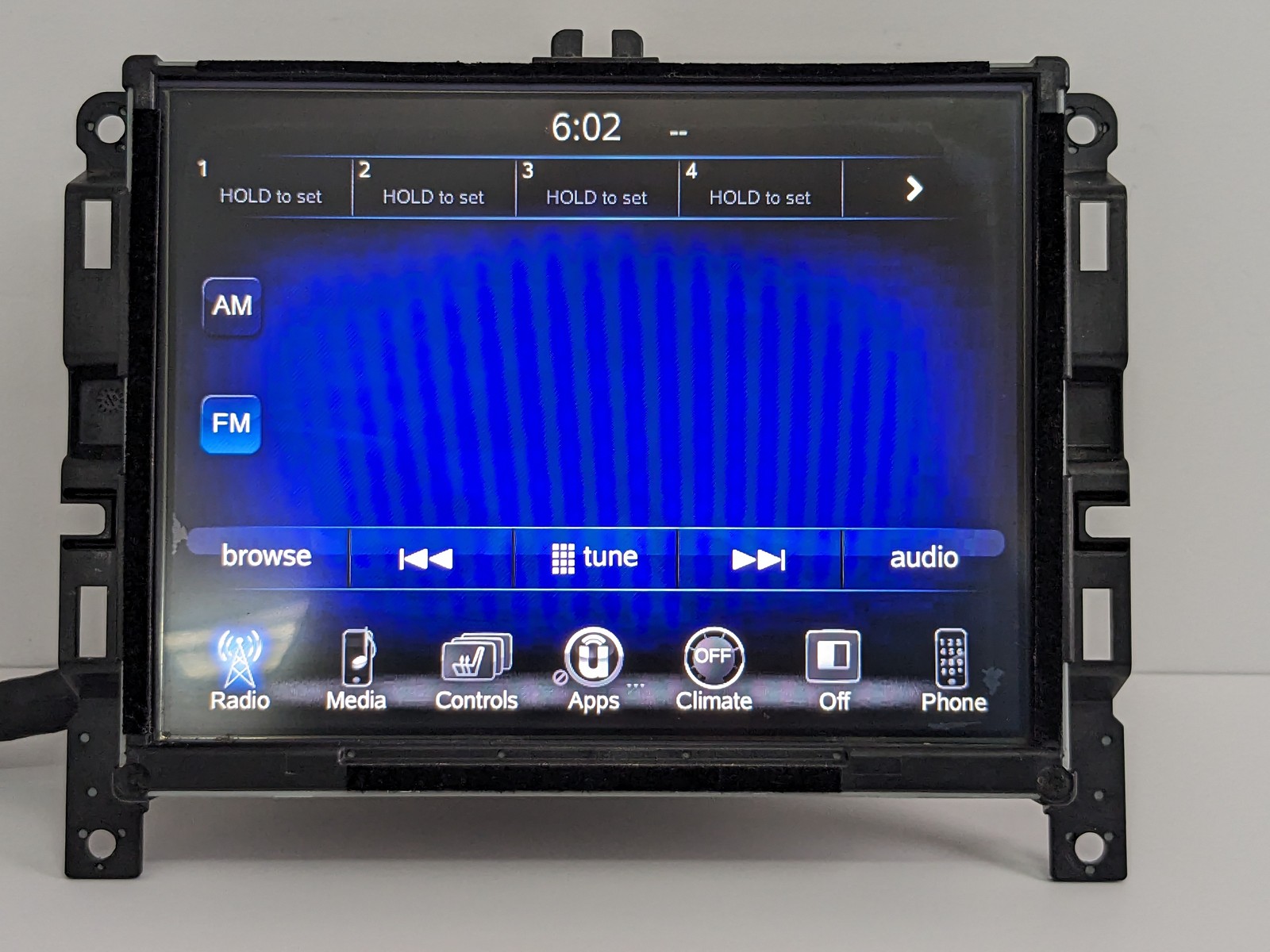 15-17 Chrysler 200 VP3 NA 8.4″ Touch Screen Multi Media AM FM Radio WITH CODE