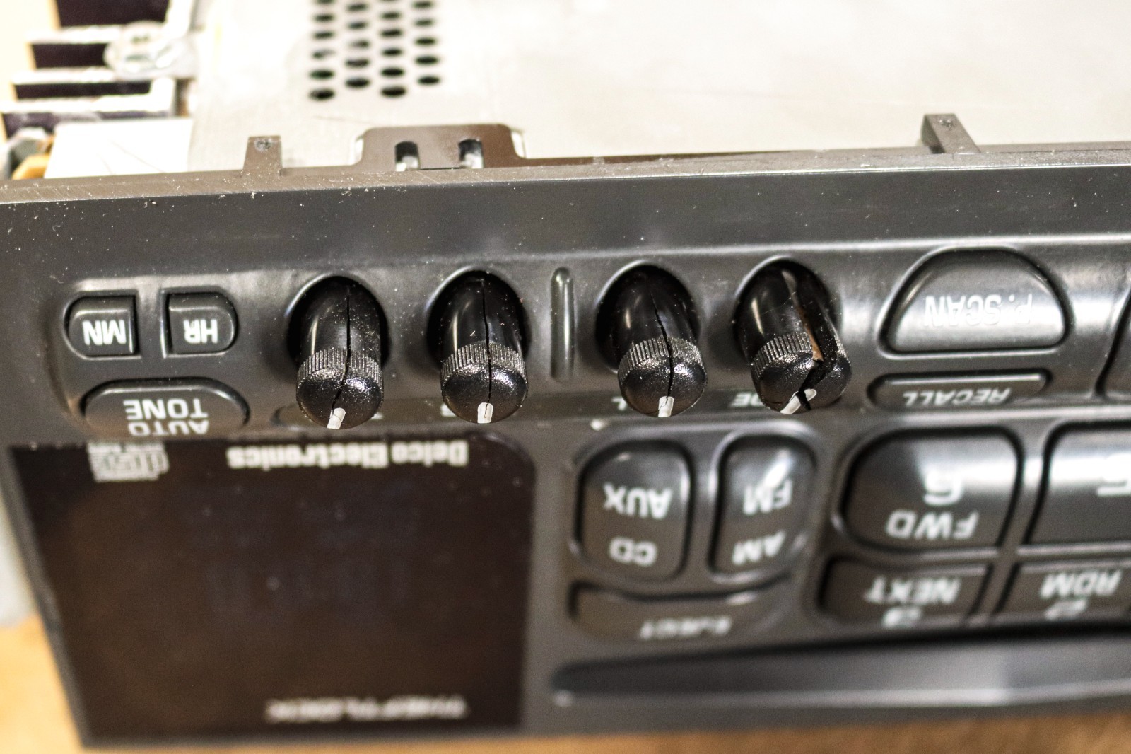 98-02 Chevy Camaro SS Z28 CD Player Radio OEM 16232131 *USED*