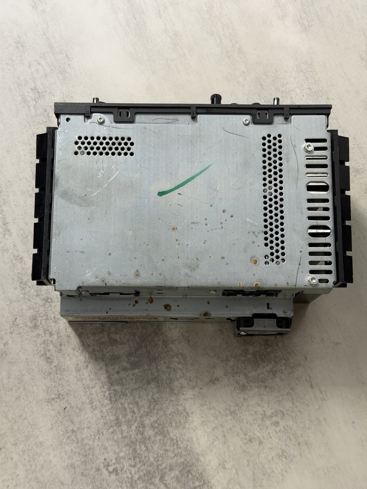 Delco Electronics AM/FM Cassette Car Radio Model 16265855 Theftlock Untested