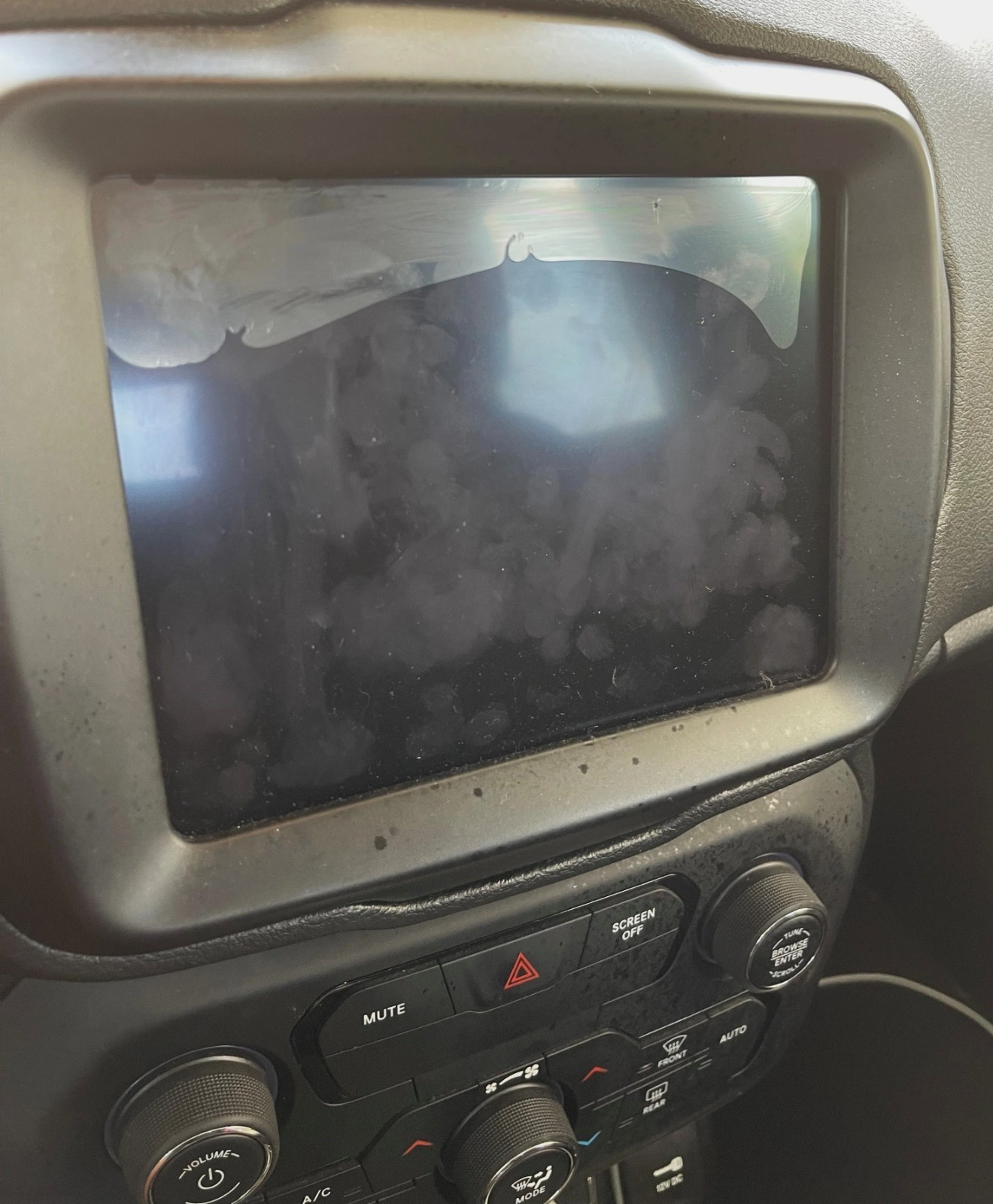 RAM, JEEP, DODGE,CHRYSLER Radio Uconnect 4c Nav UAQ Screen repair, Delamination