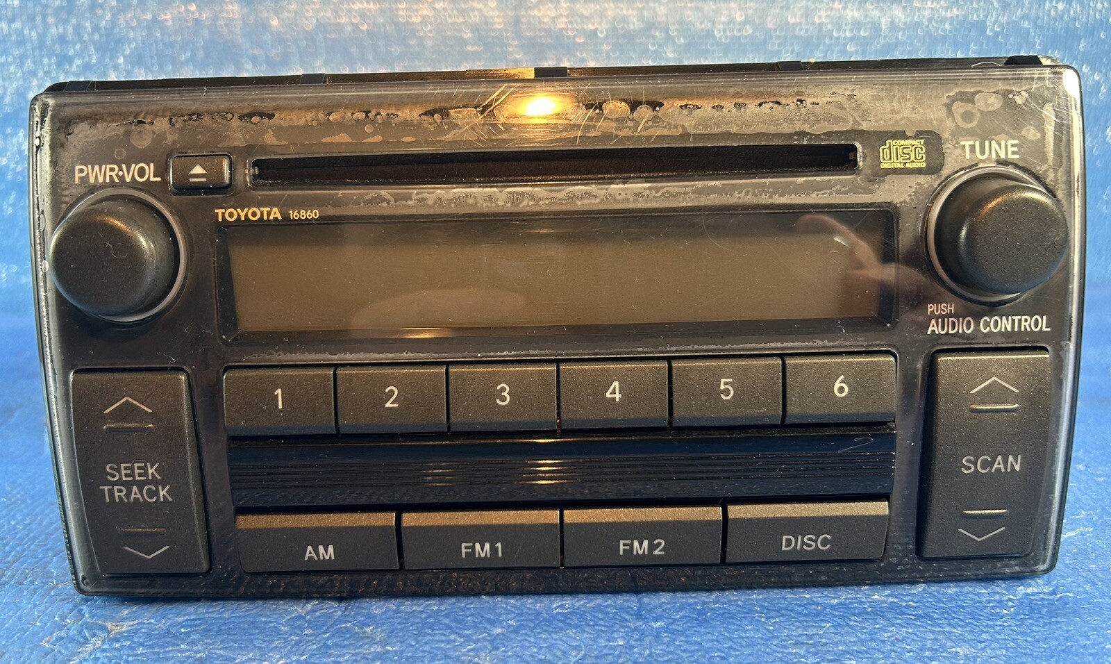 Toyota Camry 2005-2006 Radio AM FM CD Player w Aux Upgrade 86120AA160 Face 16860