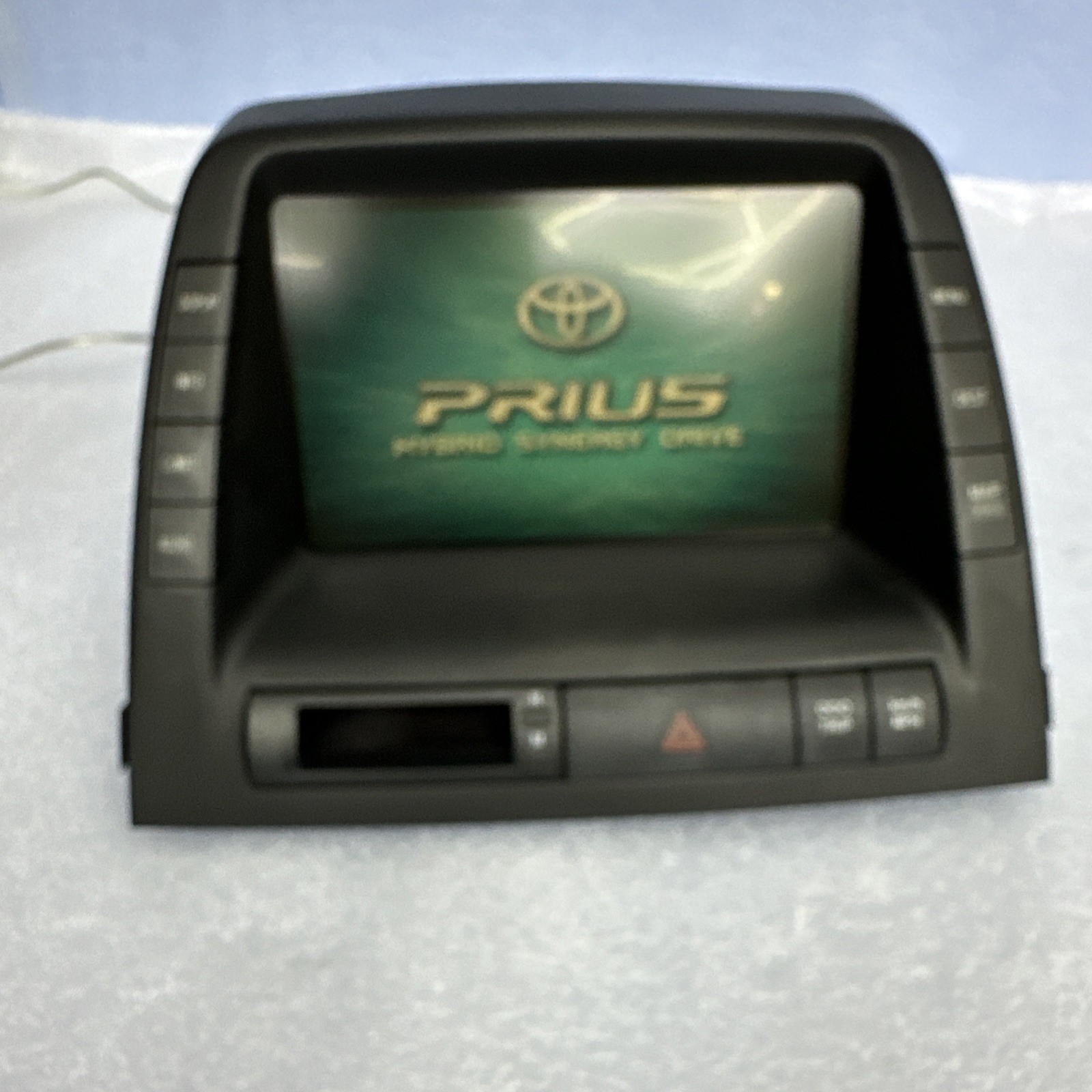 2004-2006 Toyota Prius Navigation GPS Information Display Screen 86110-47071 OEM