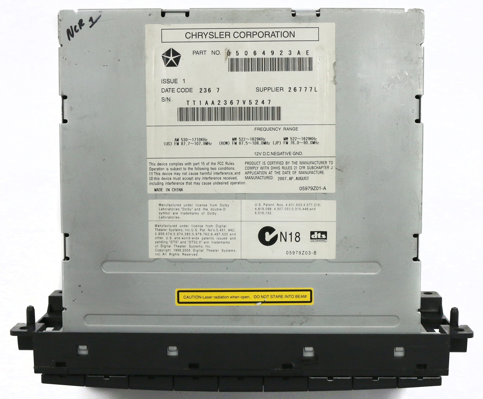 2008-2011 Dodge Dakota AM FM 6 Disc CD DVD Player w Aux Part 05064923AE Face REQ