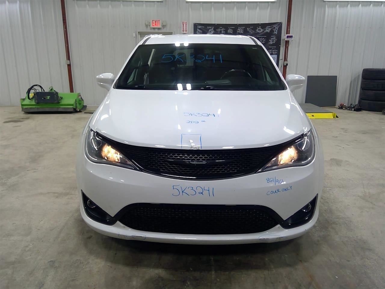 Info-GPS-TV Screen Display Front Dash ID 68316174 Fits 18-20 PACIFICA 1080792
