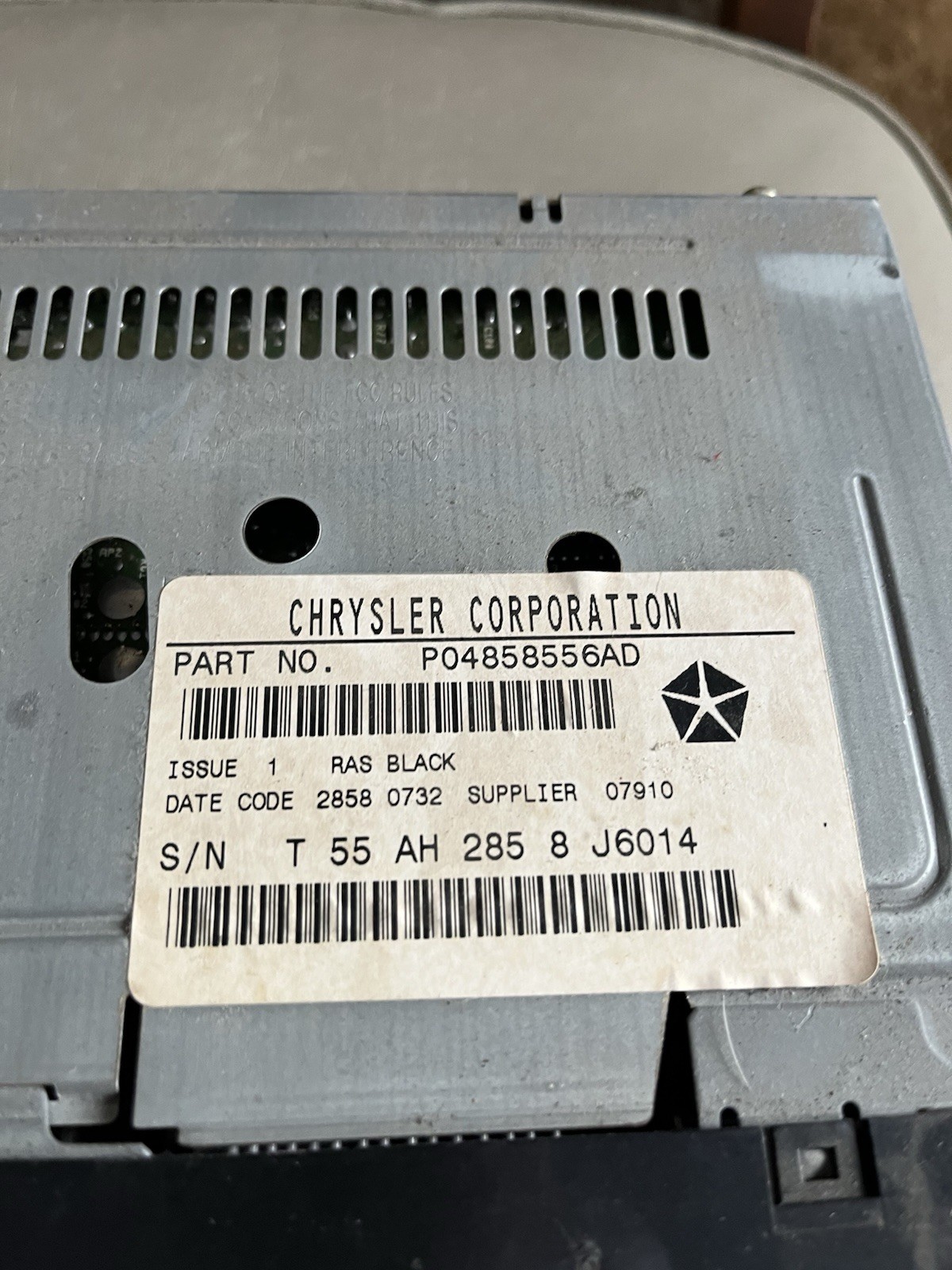 1994 – 2002 Dodge Chrysler Jeep Radio AM-FM-Cassette – Fully Functional – Black