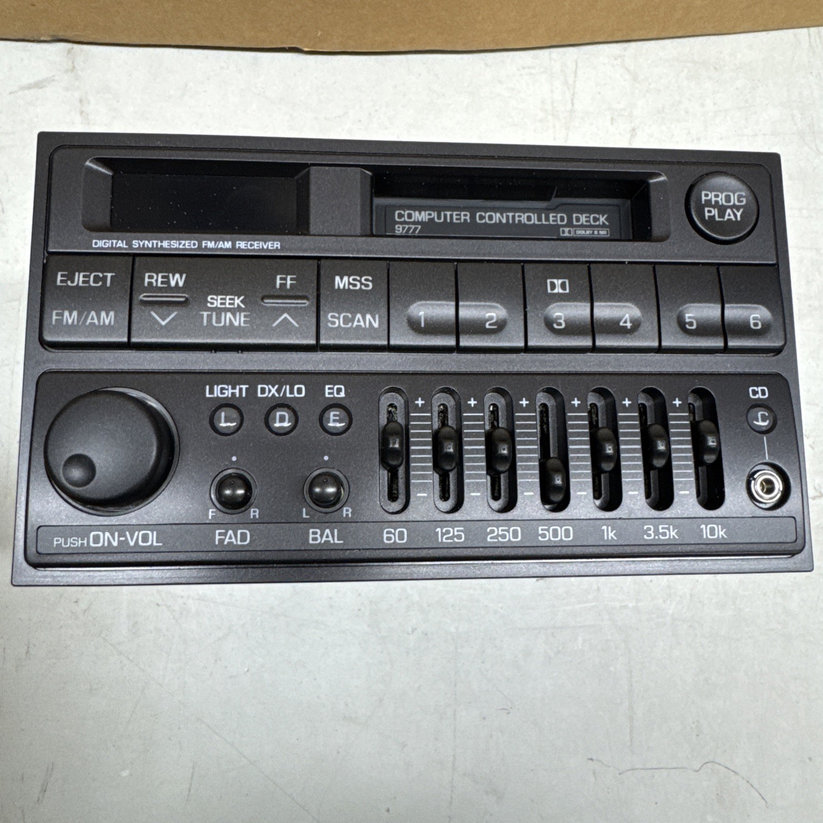 Mitsubishi MB823847 Sterio Radio See Desc 1991-99 Mitsubishi 300GT/Dodge Stealth