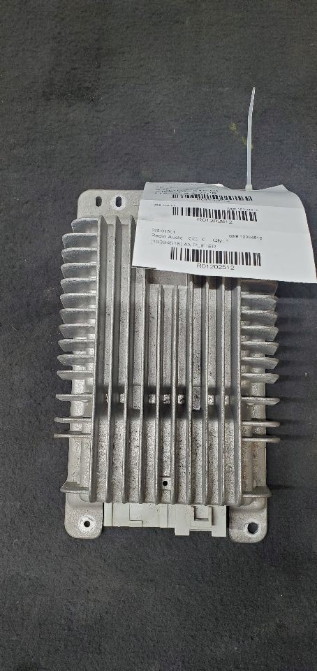 Audio Equipment Radio Classic Style Fits 03-07 SIERRA 1500 PICKUP 1202512
