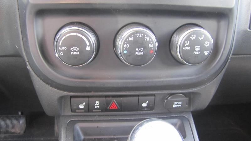 Audio Equipment Radio Classic Style Receiver Sirius Fits 11-17 COMPASS 163874