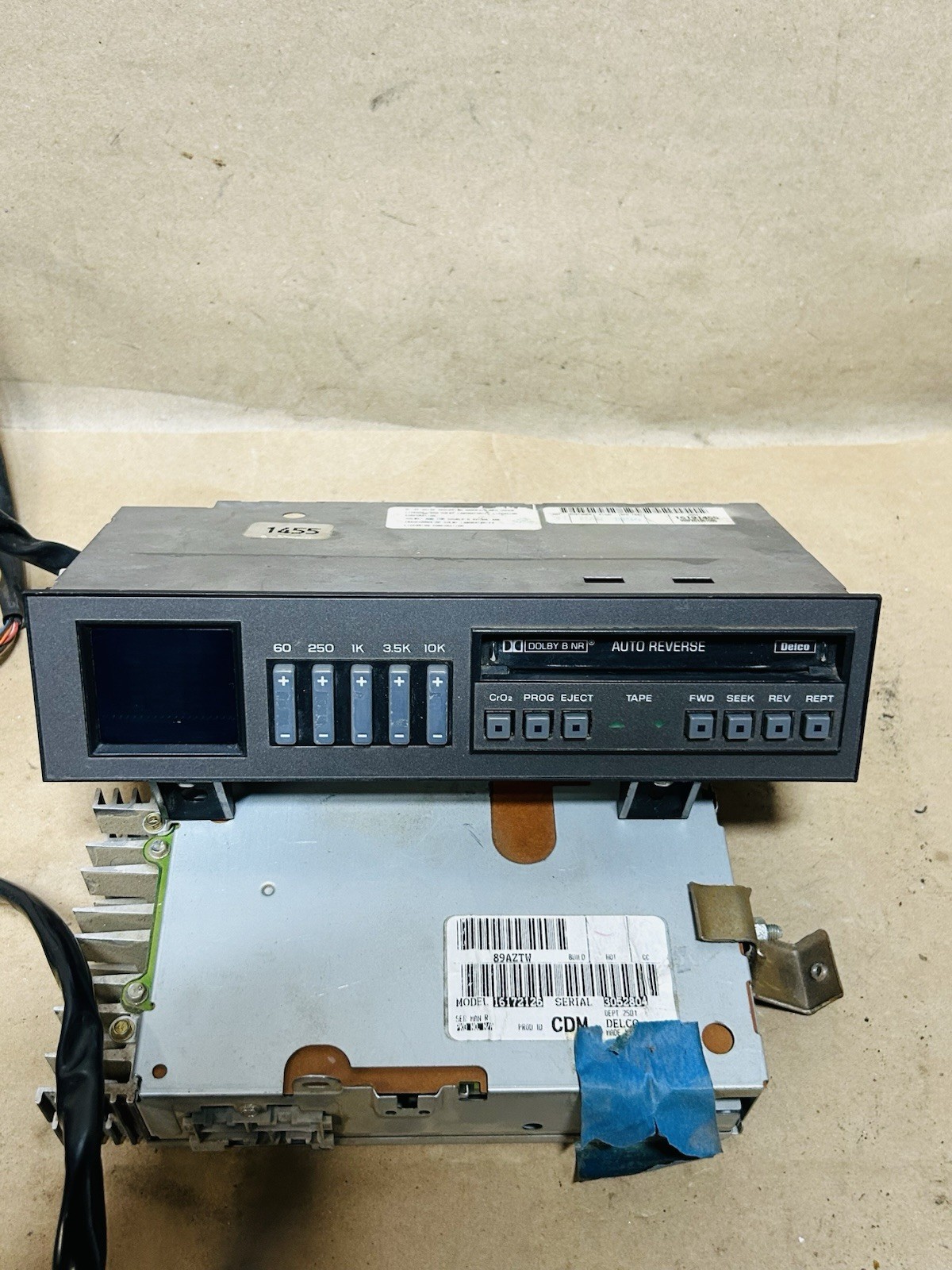 1988-1994 CHEVY GMC C/K TRUCK SUBURBAN FACTORY RADIO AMP EQ TAPE DECK OEM DELCO