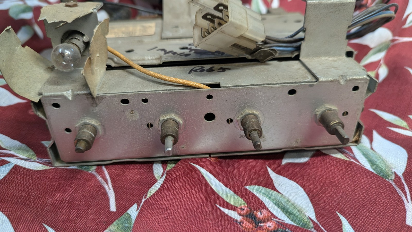 1968 CHEVY IMPALA UNDER DASH STEREO MULTIPLEX UNIT #7306121 SS CAPRICE 396 AM-FM