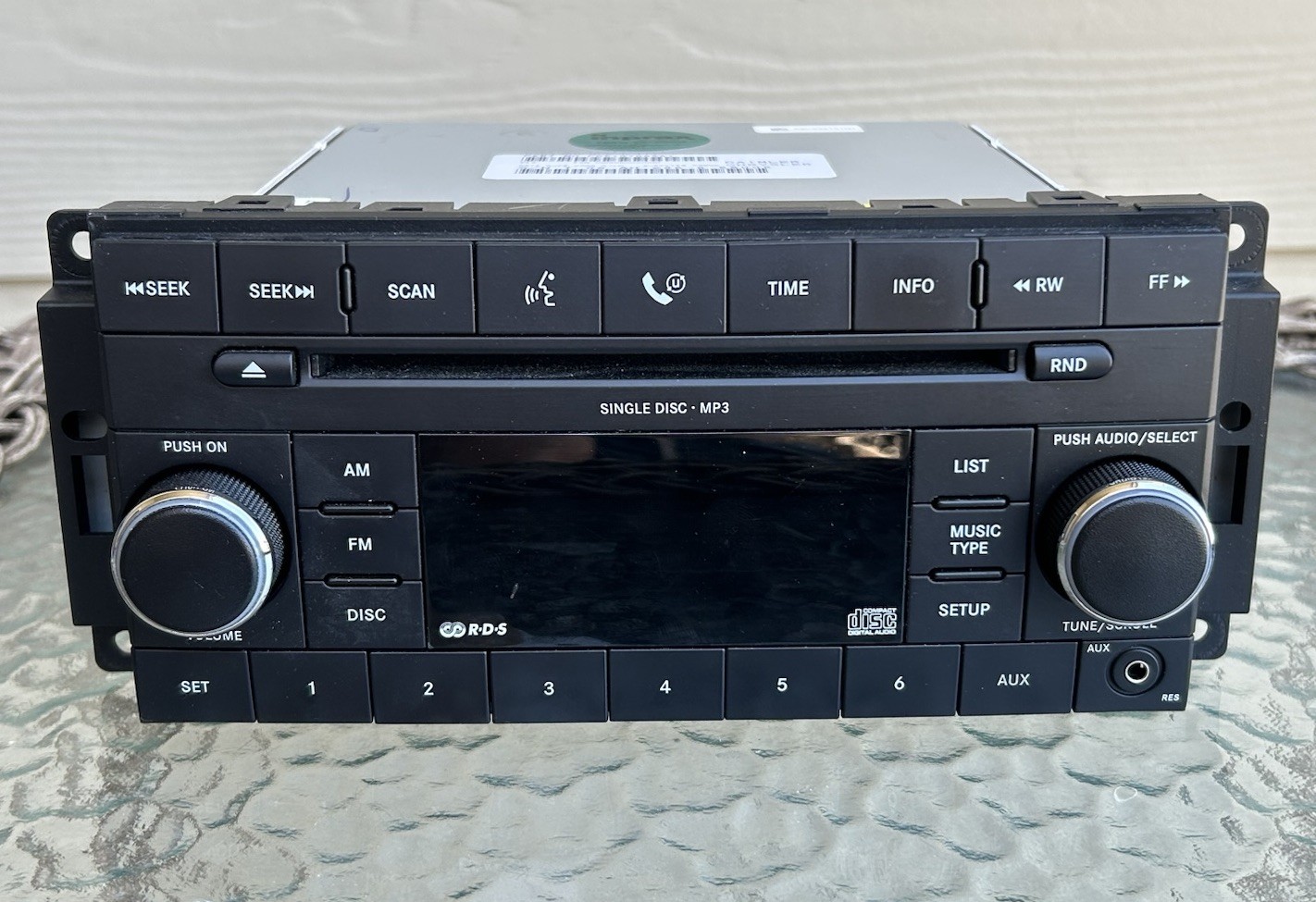 Excellent! OEM 07-2014 Chrysler/Dodge/JEEP (AM/FM + CD PLAYER-MP3) # P05107095AI