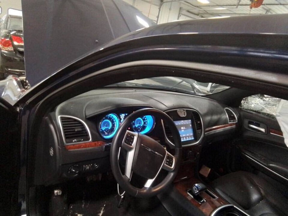 2011-2014 CHRYSLER 300 Info-GPS-TV Radio Information 8.4″ Front Display Screen