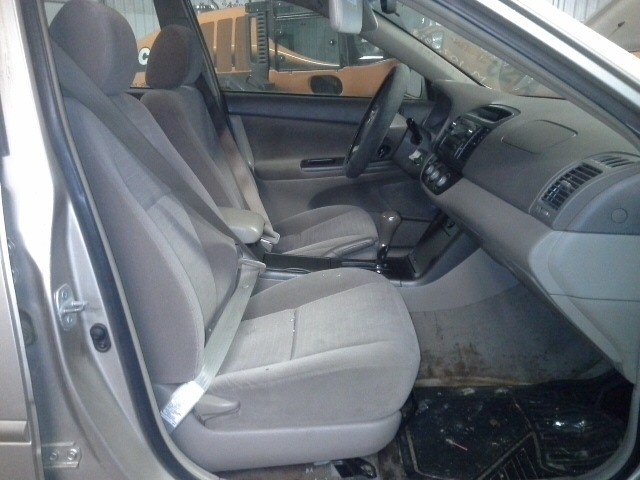 2005 Toyota Camry RADIO AM-FM-CD,86120AA160