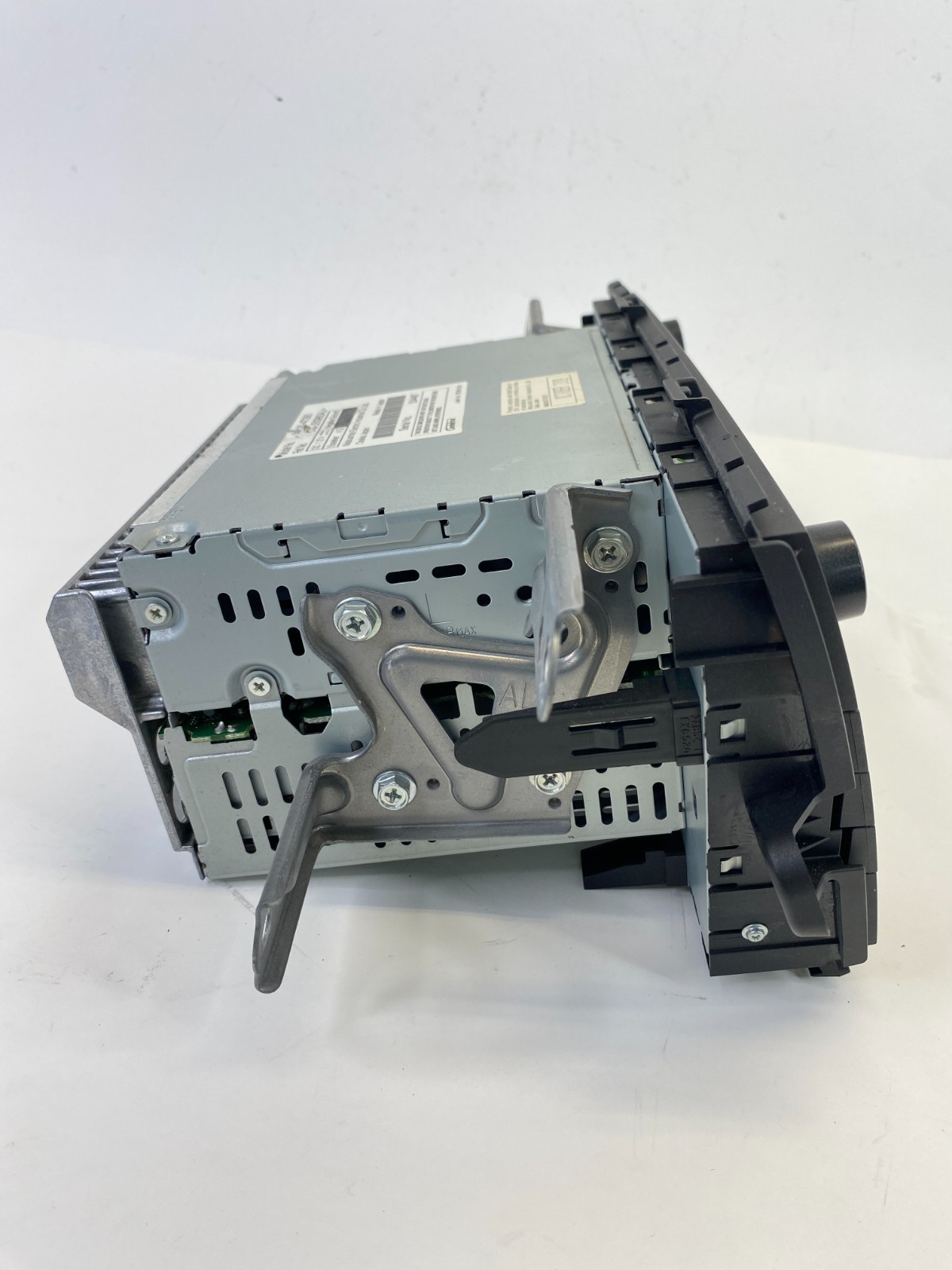 2010 2011 TOYOTA PRIUS RADIO RECEIVER CD DISC PLAYER MP3 WMA UNIT 8612047290 OEM