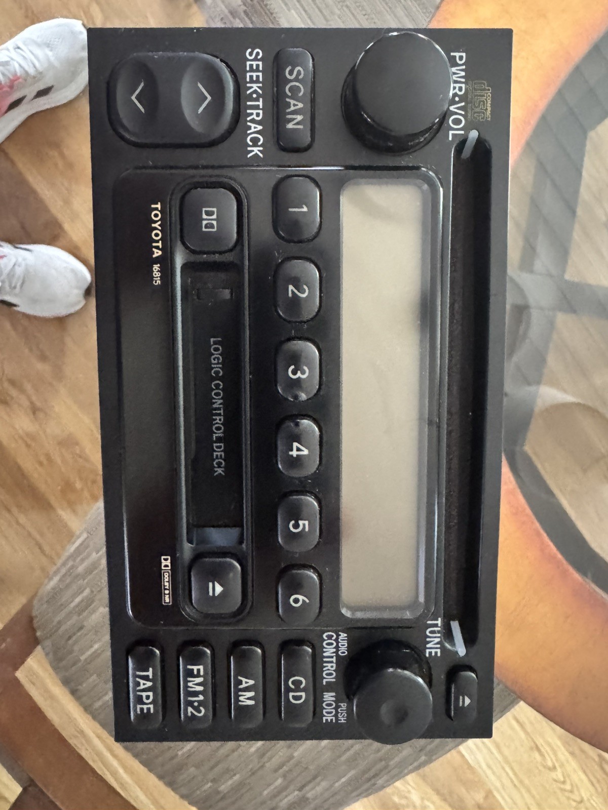 2000-2004 Toyota Tundra Radio Tape Cassette CD Player OEM