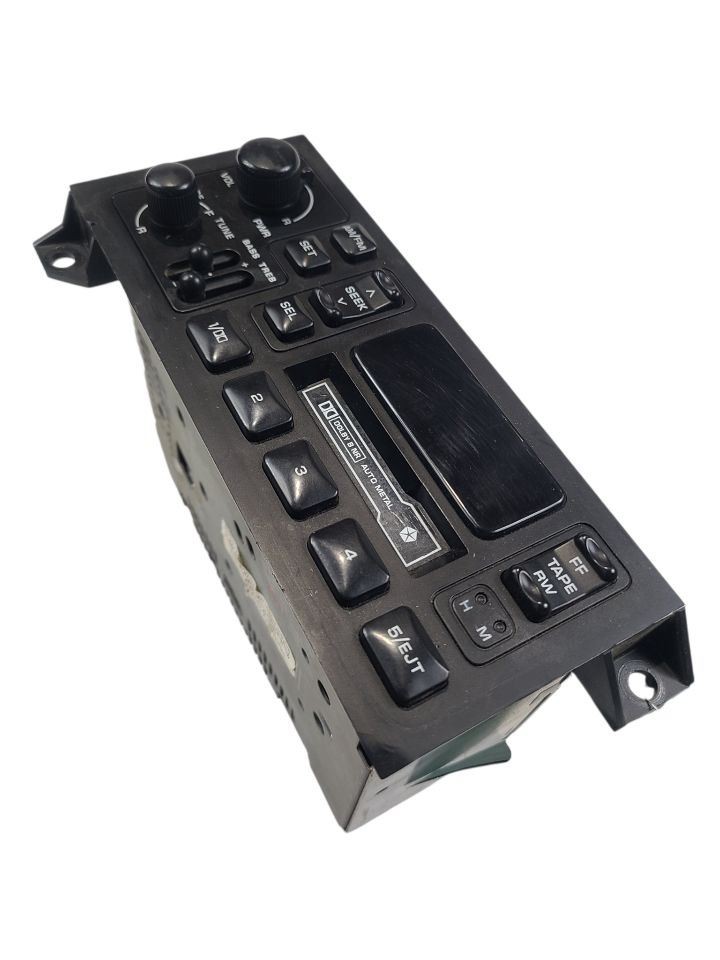 Audio Equipment Radio Receiver Am-fm-cassette Fits 95-03 DODGE 1500 VAN 661158
